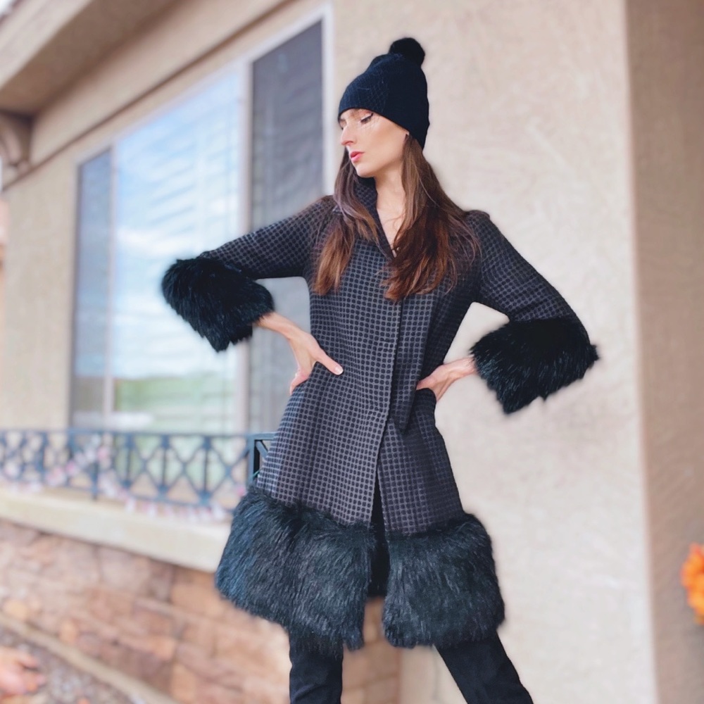 VINTAGE MANGO Black & Blue Jacquard Polka Dot Textured Faux Fur Trim Coat Jacket